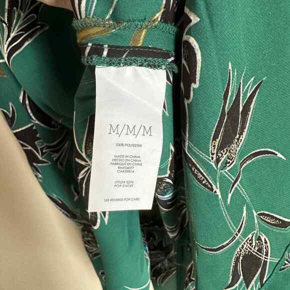 Cabi #3276 Falling Flowers Sleeveless Blouse Green Peplum Scoop Neck Women's M - Picture 4 of 7